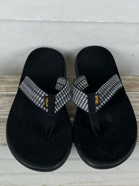 Teva Women's Voya Flip in a black and white checkerboard pattern size 10
